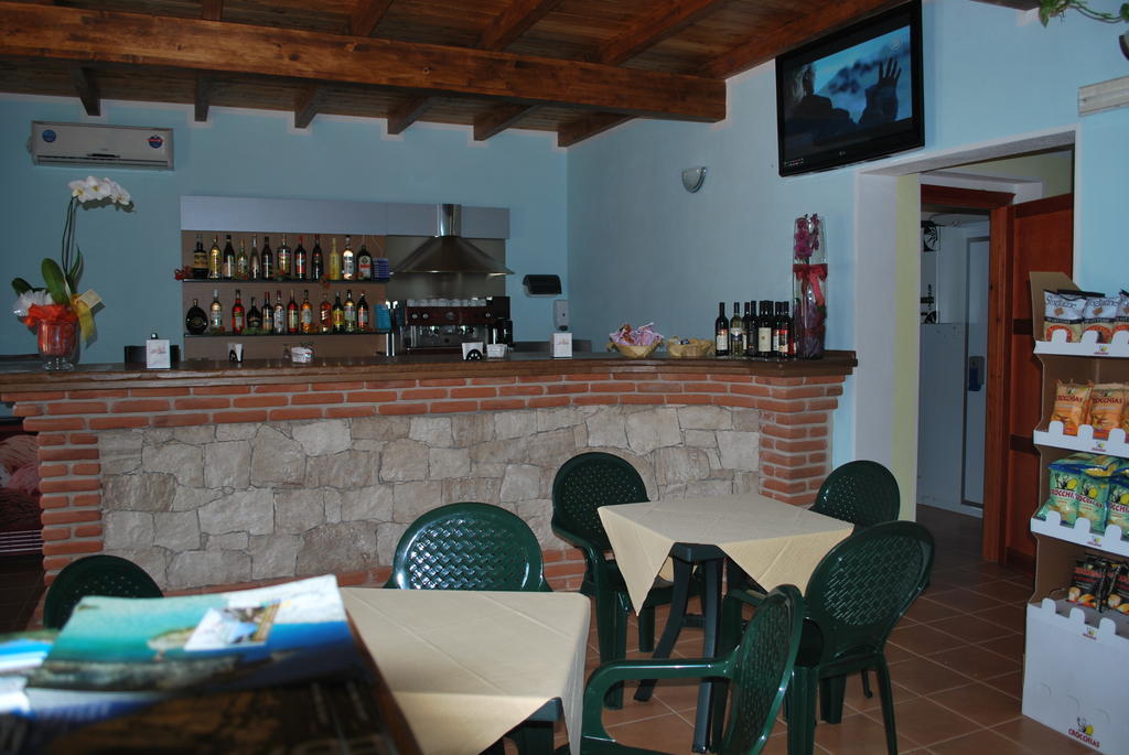 Bed & Breakfast Punto Di Ristoro Uttolo 3*